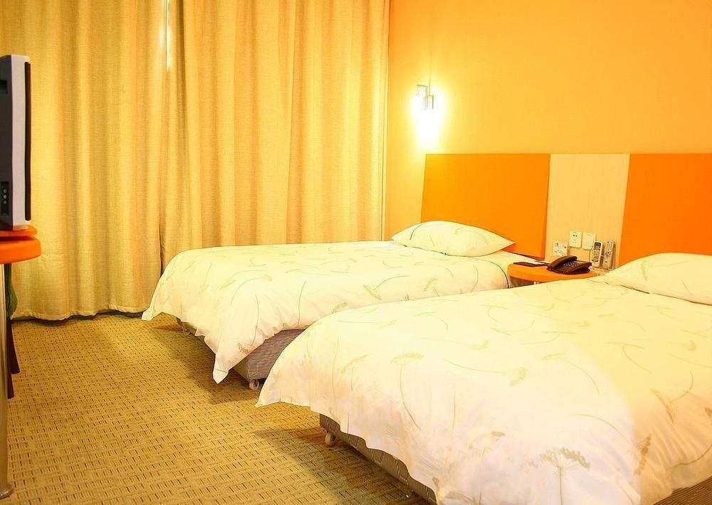 Motel 168 Shanghai Changping Road Branch Exterior photo