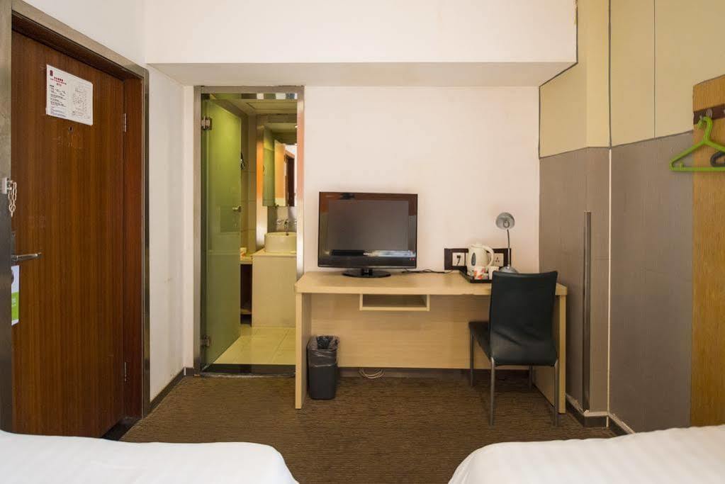 Motel 168 Shanghai Changping Road Branch Exterior photo